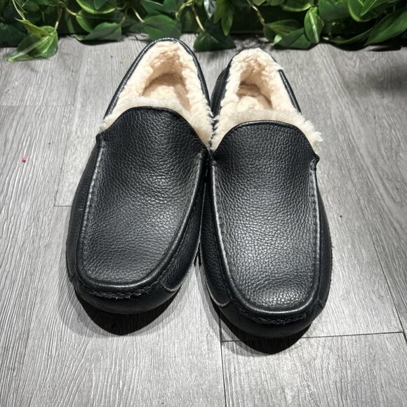UGG Slip-On Slipper 5379B Men\'s 10 Black Leather Faux Fur Insole Comfort main image 7